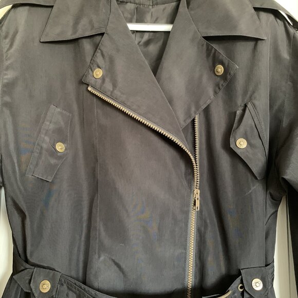 Vintage Style Short Raincoat - Picture 3 of 6